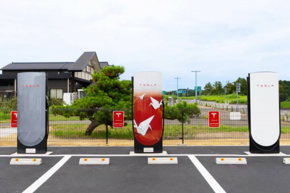 Tesla’nın Kuzey Amerikadaki Tüm V4 Süperşarj İstasyonları 325 KW’a Kadar Destekliyor! Tesla’nın Kuzey Amerikadaki Tüm V4 Süperşarj İstasyonları 325 KW’a Kadar Destekliyor!